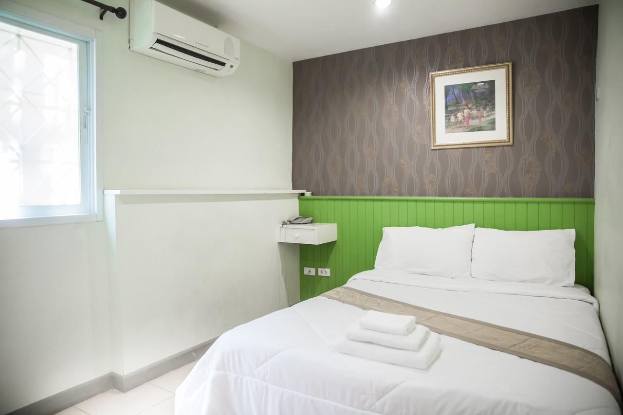 Nine Inn @ Town Phuket Exterior photo